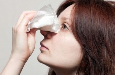 Điểm danh những thói quen xấu ảnh hưởng đến dáng mũi sau khi nâng